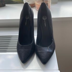 Black high heels only worn once! Size 7